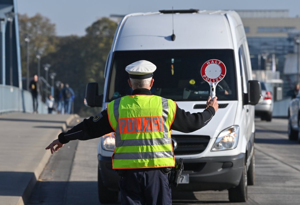 Flensburg A7 LKW.jpg