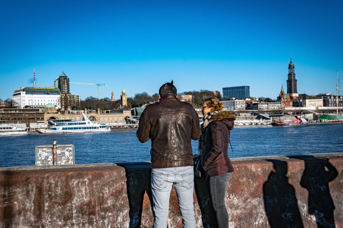 Hamburg Corona Hafen.jpg