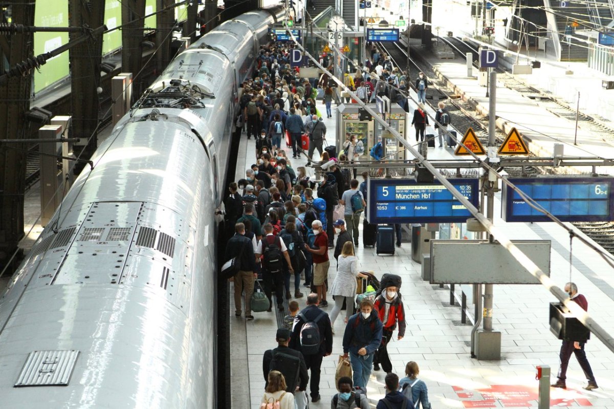 Hamburg Hauptbahnhof.jpg