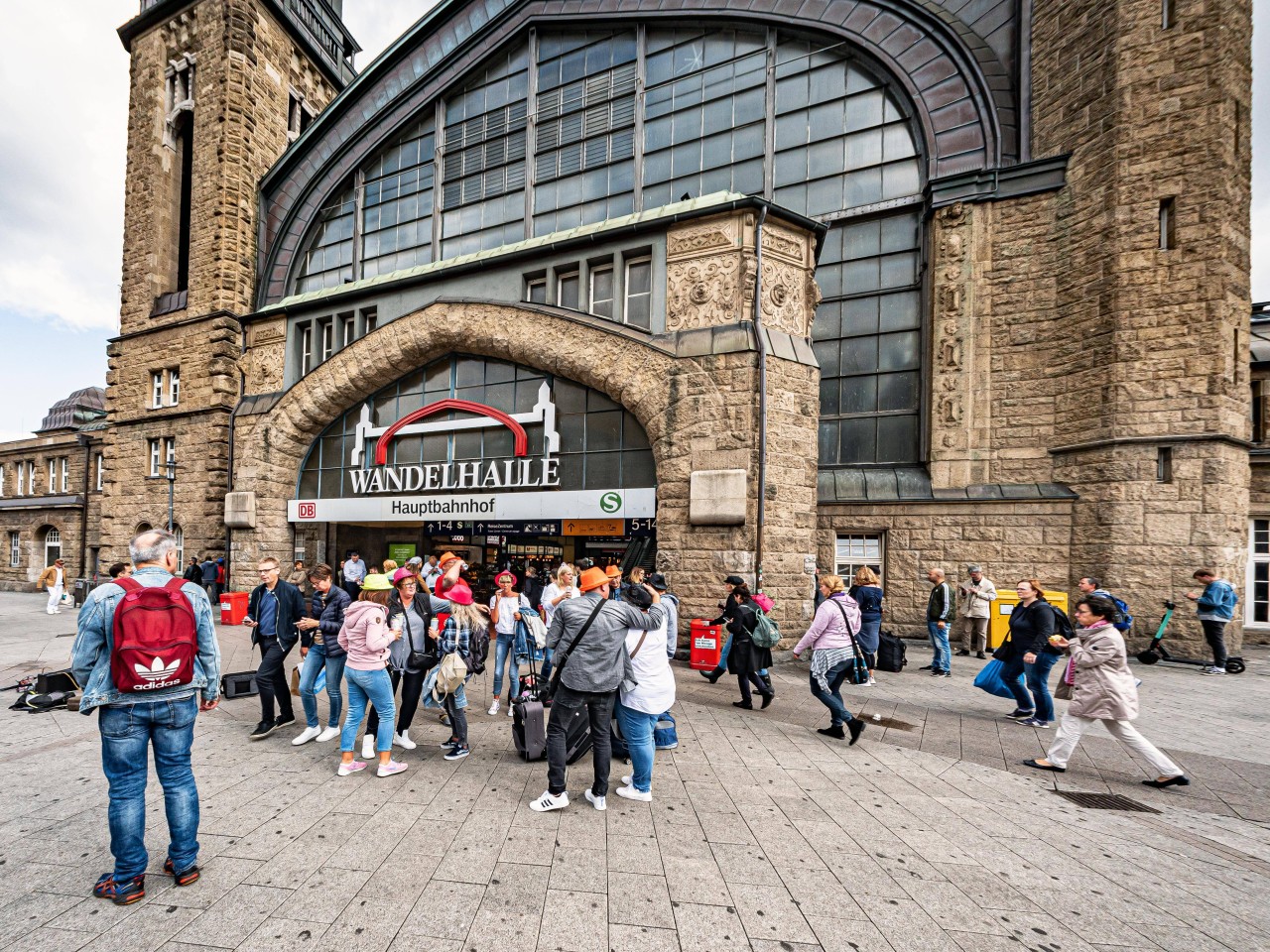 Am Glockengießerwall vor dem Hamburg Hauptbahnhof ereignete sich der Vorfall (Archivbild).