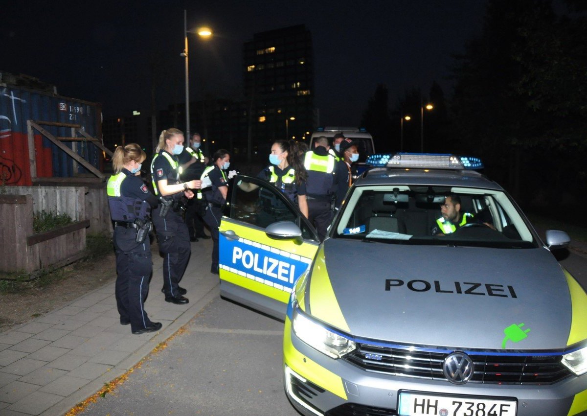 Hamburg Messer-Raub Europapassage Kinder Lohsepark Hafencity Polizei