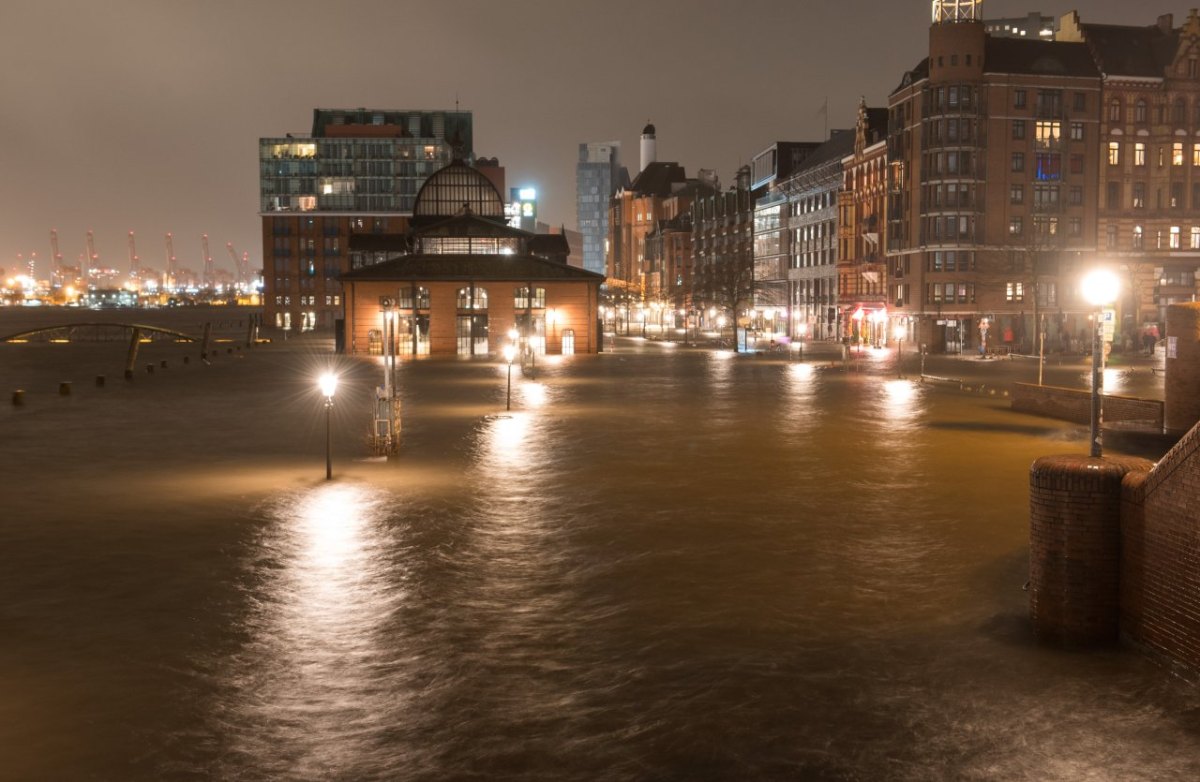 Hamburg Sturmflut.jpg