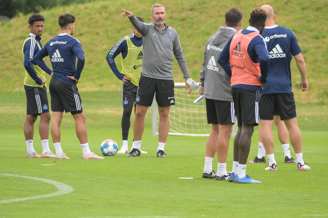 Beim Hamburger SV hat Trainer Tim Walter eine neue Methode eingeführt. Die HSV-Anhänger sind gespalten.