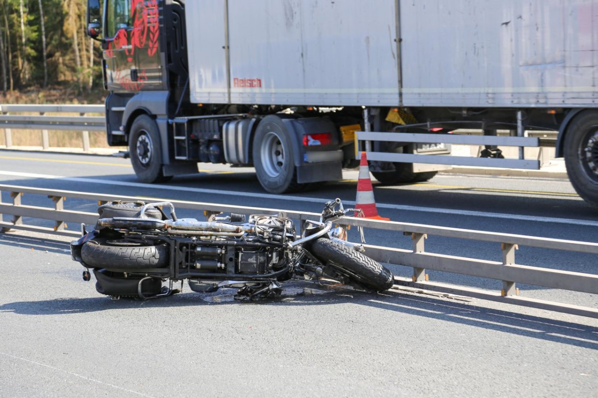 Kiel Mutter Facebook 17-Jähriger Motorrad Unfall B502 Ersthelfer