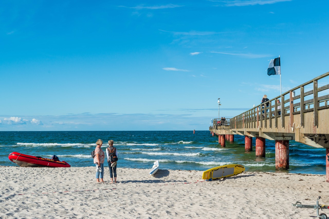 Das Meer ist immer einen Ausflug wert, doch dennoch sollte man stets achtsam sein (Symbolbild). 