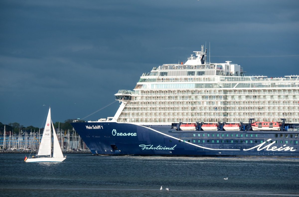 Mein Schiff 1 Kiel.jpg