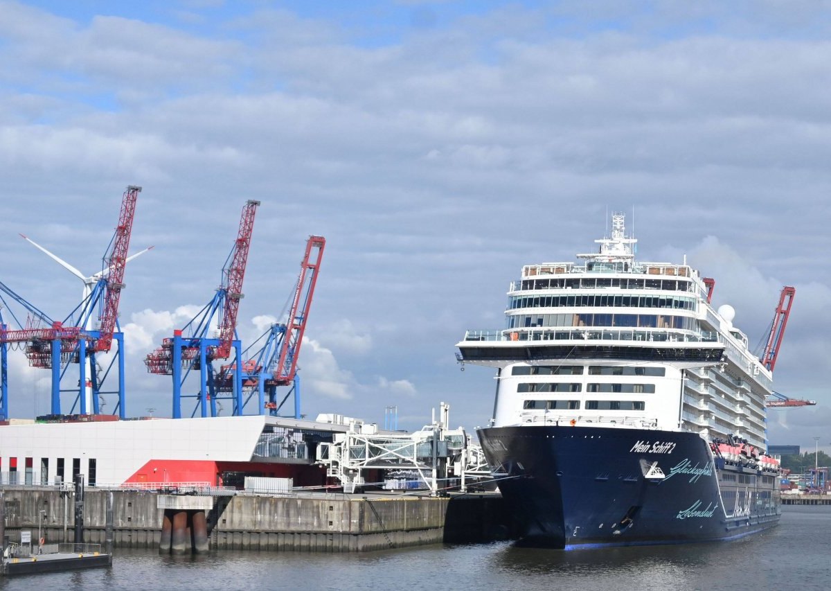 Mein Schiff 2.jpg