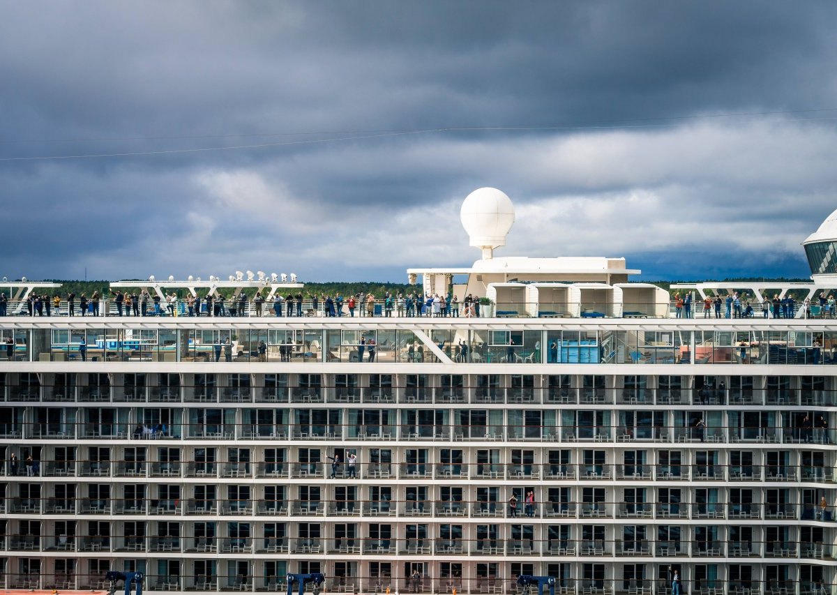 Mein Schiff 2.jpg