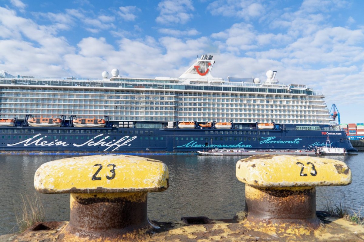 Mein Schiff.jpg