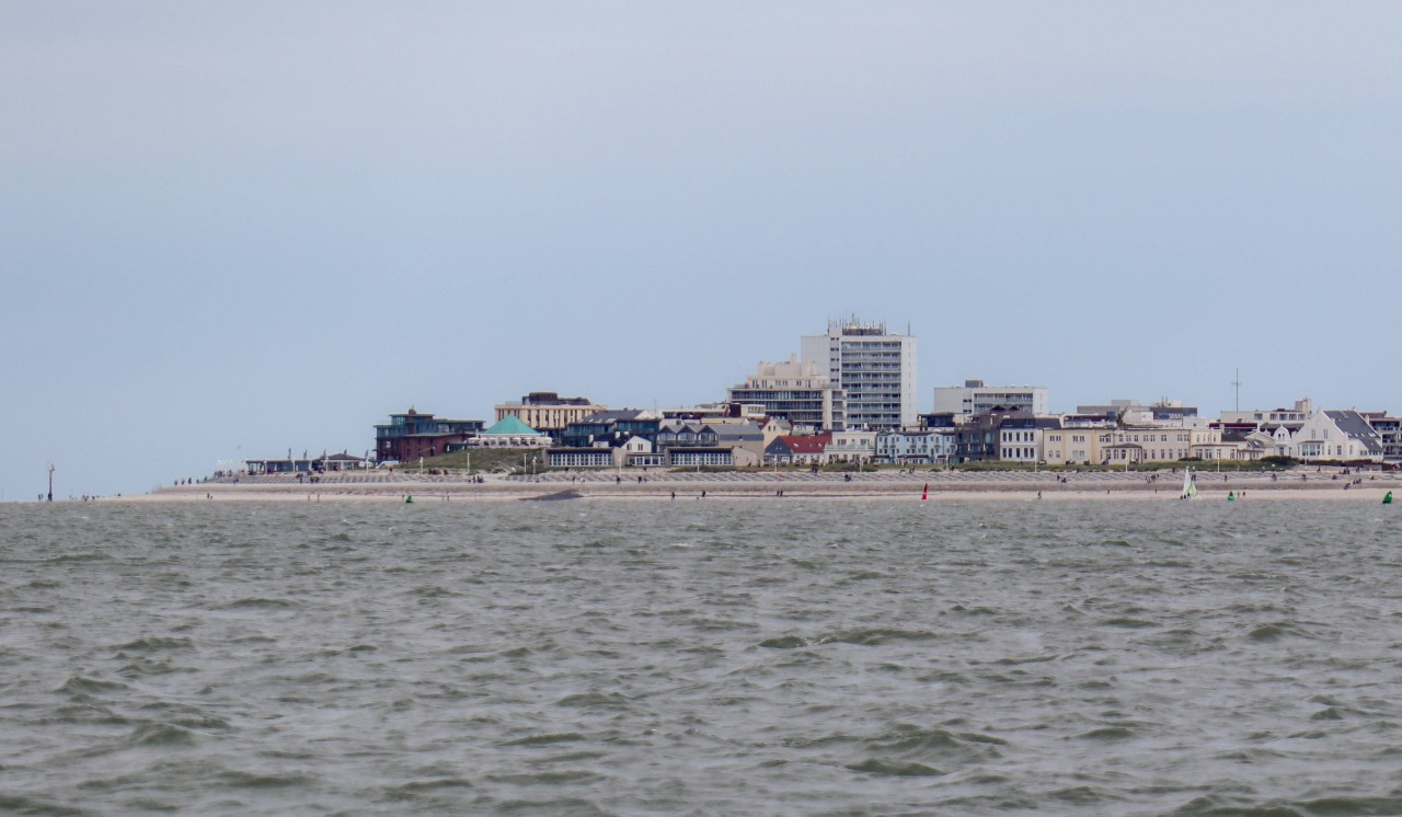 Blick auf die Nordsee und Norderney.