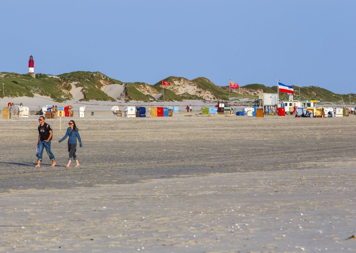 Nordsee Amrum Auto Reifen zerstochen.jpg