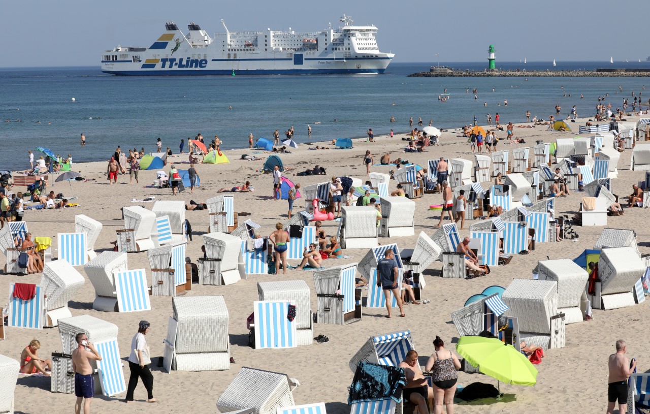 Auch im Spätsommer waren die Ostseestrände gut gefüllt (Archivbild)