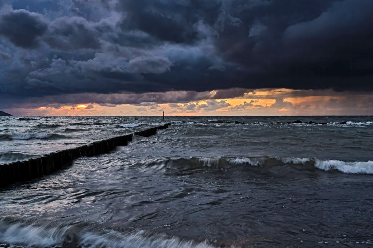 Rügen Ostsee Angler.jpg