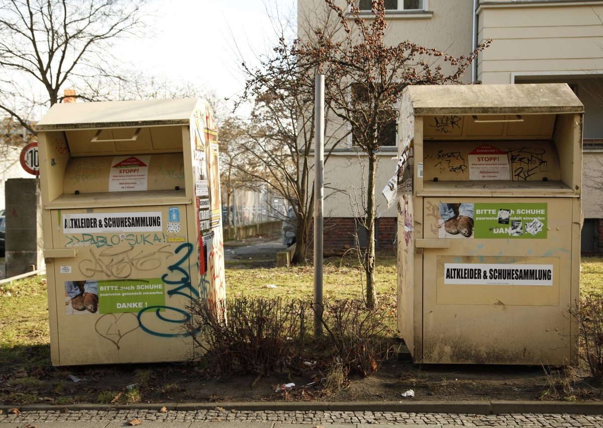 Schleswig-Holstein Kiel Klamottencontainer.jpg