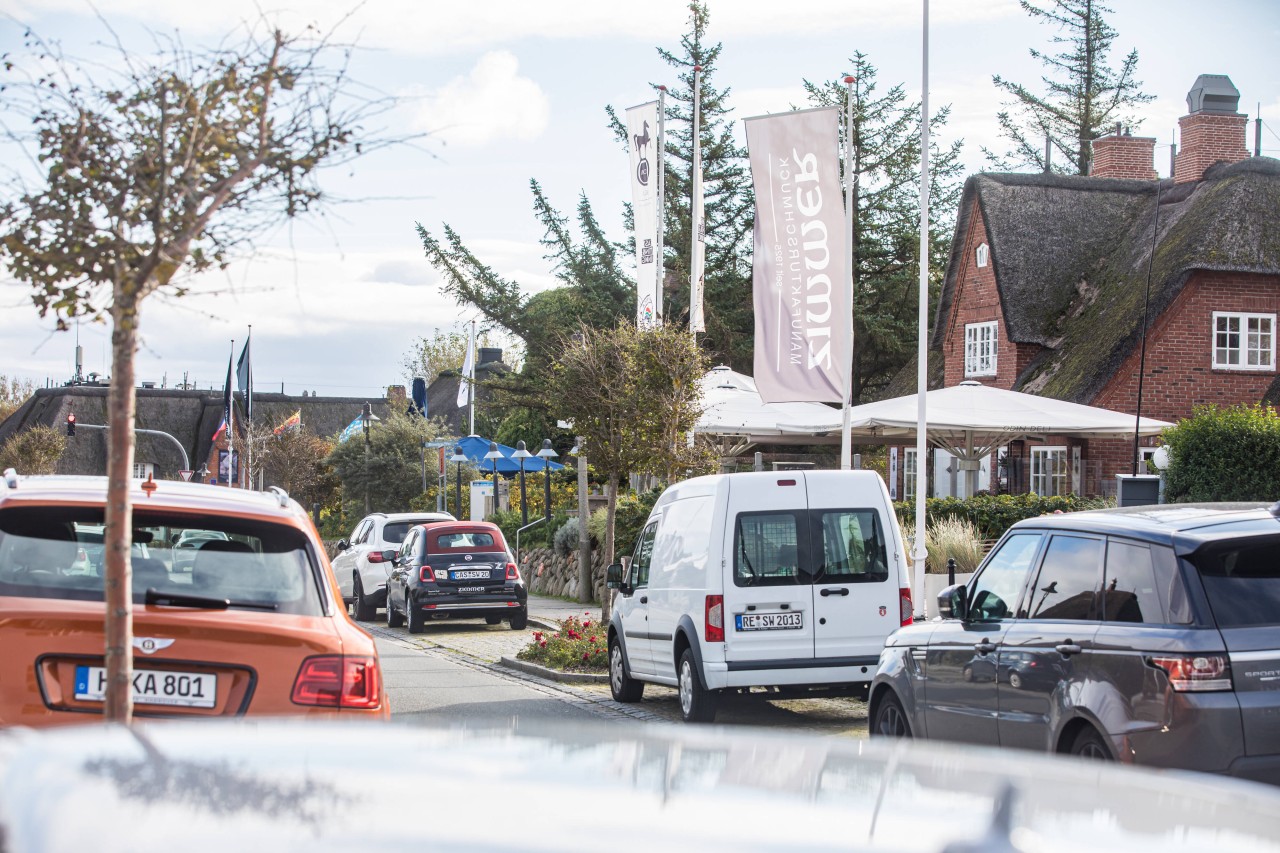 Autos in Kampen auf Sylt