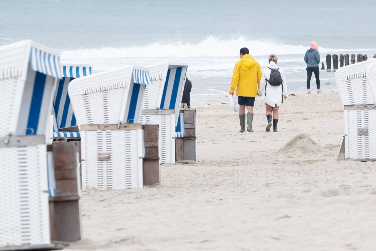 Urlauber am Strand von Kampen