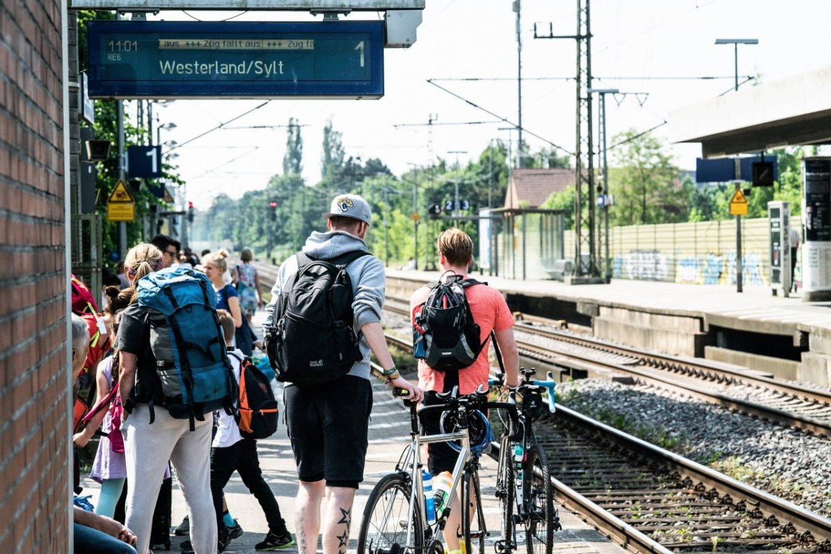 Sylt Bahn Ausfall Elmshorn.jpg