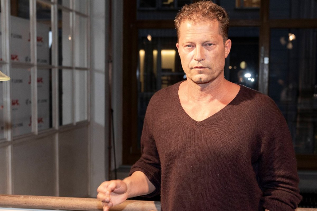 Til-Schweiger-Barefood.jpg