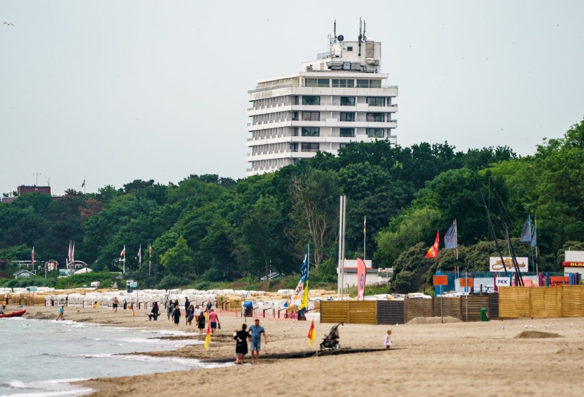 Timmendorfer Strand Ostsee Urlaub Vollsperrung Strandallee Strandstraße Radfahrer Schleswig-Holstein Schule