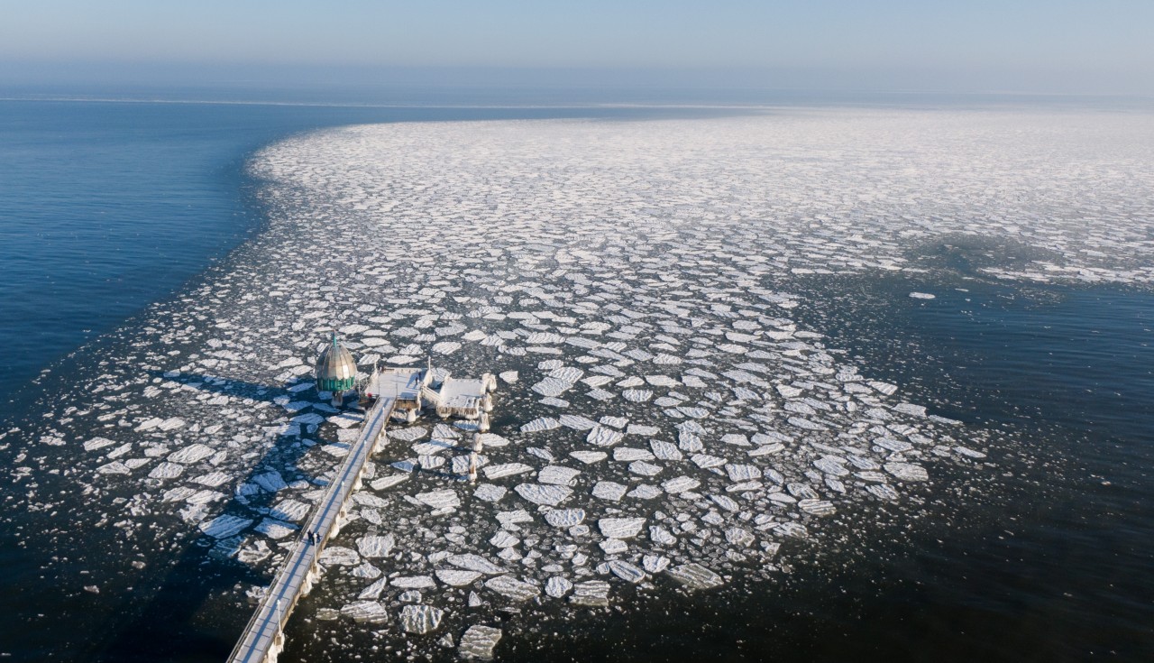 Der Winter ist auf Usedom angekommen – und sorgt für spektakuläre Phänomene. (Archivbild)