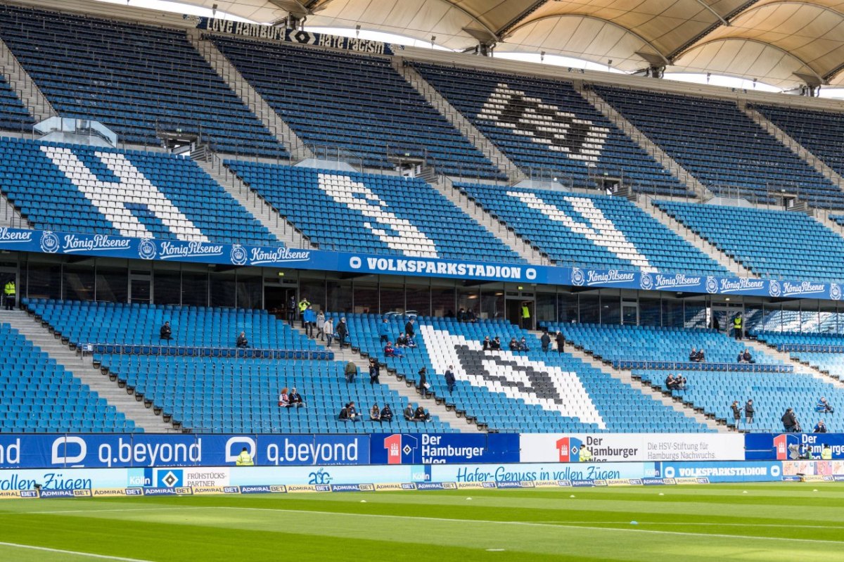 Volksparkstadion.jpg