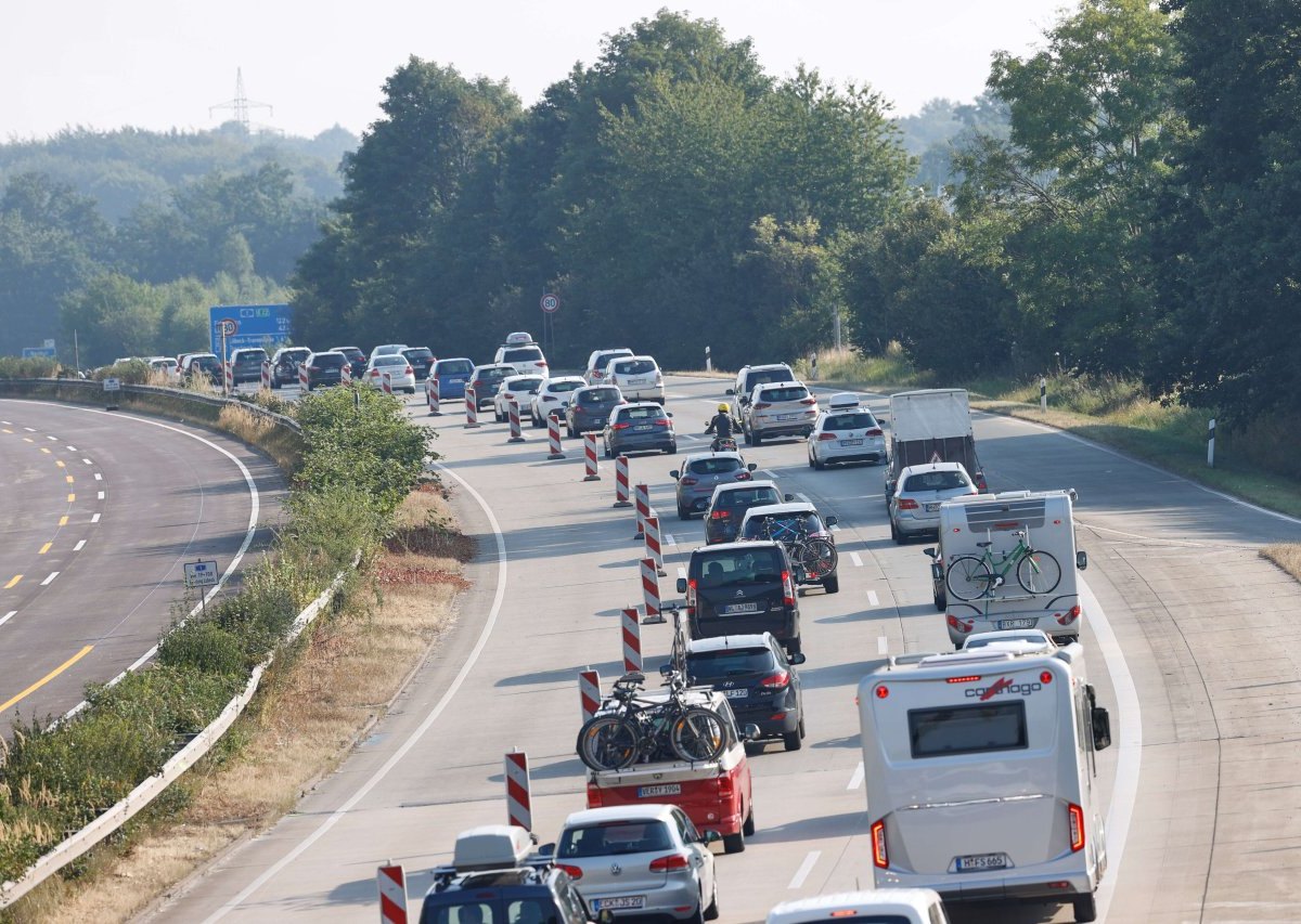 A1 Hamburg Stau Flirt Lkw Penny Moorfleet Verkehr Autofahrer