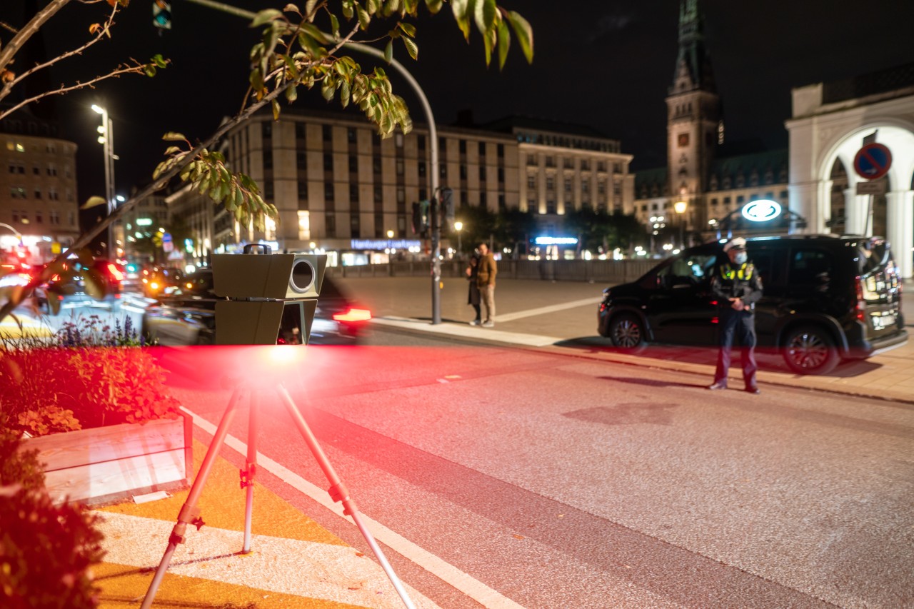 Blitzer am Jungfernstieg in Hamburg