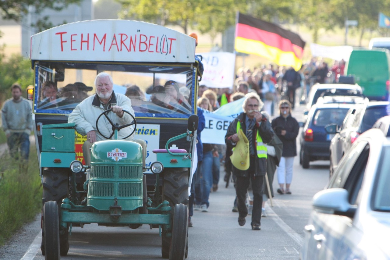 Gegen den Ausbau der Bundesstraße 207 auf Fehmarn hatte es Proteste gegeben. 