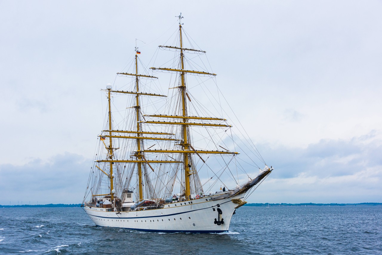 Die „Gorch Fock“ in Kiel in der Bucht. 