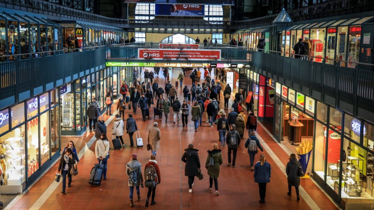 Hamburg-Hauptbahnhof.jpg