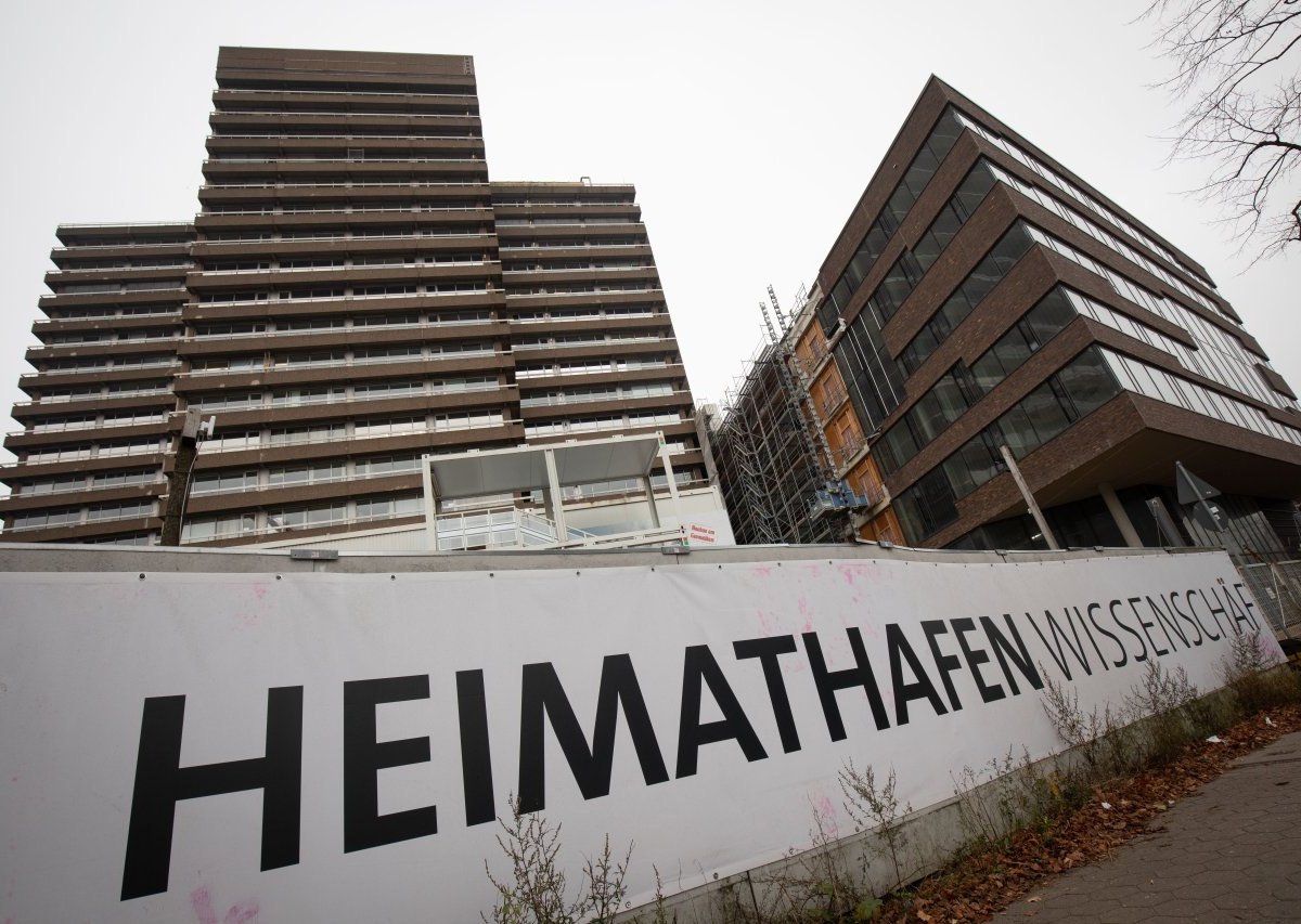 Hamburg Neubau Uni Schlump Haus der Erde Studenten Senat Katharina Fegebank