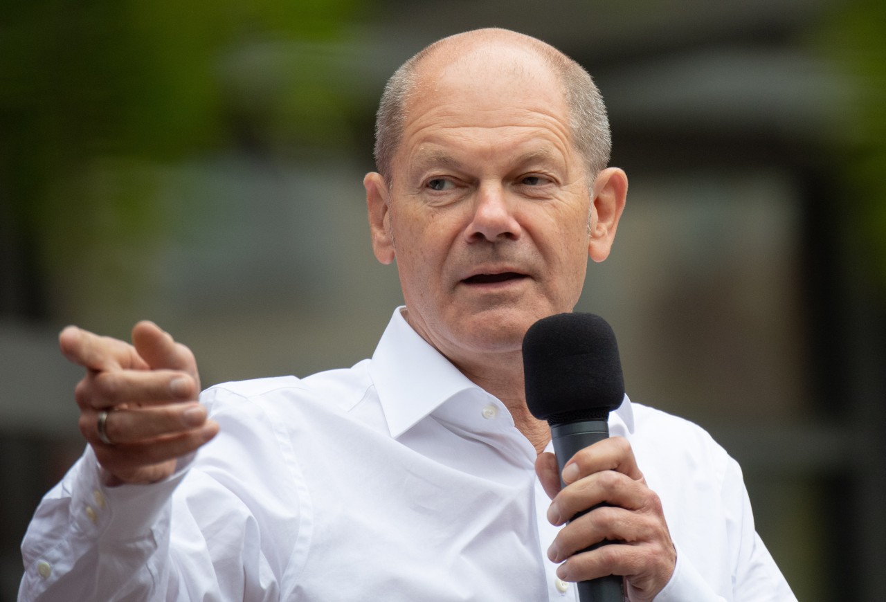 Olaf Scholz liegt laut einer Umfrage weit vorn in Hamburg.