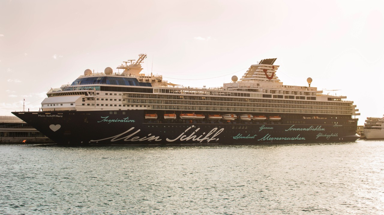 Dieser „Mein Schiff Dampfer“ nimmt jetzt Kurs auf andere Häfen. 