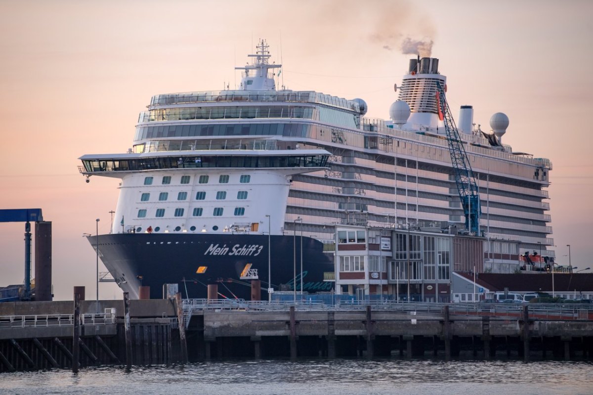 Mein Schiff Tui Cuxhaven Corona Quarantäne Heimreise.jpg