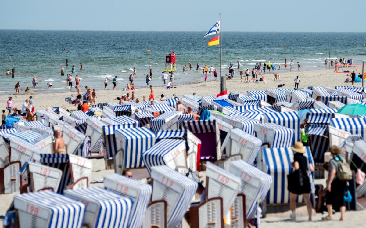 Norderney_Strandkörbe.jpg