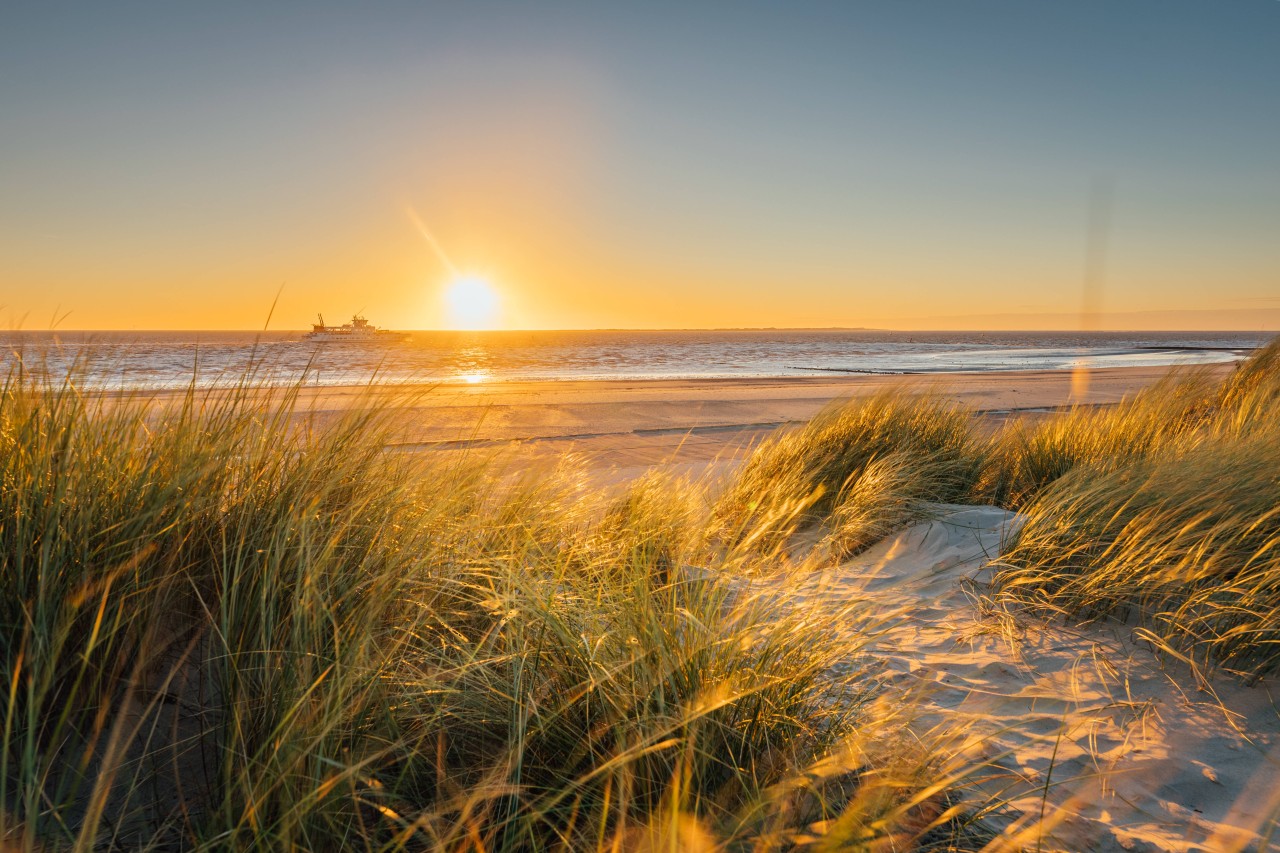 Sonnenuntergang am Weststrand von Norderney