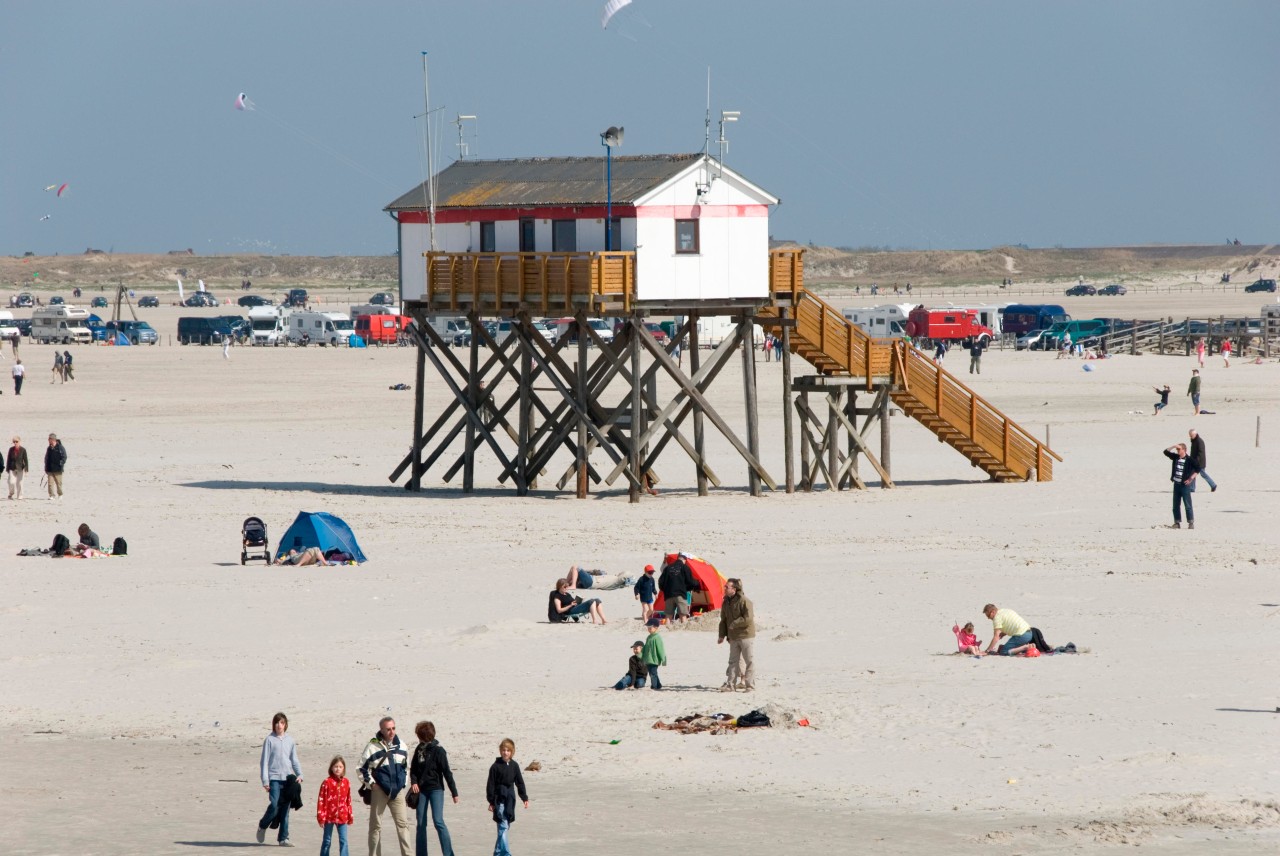 Seit dieser Woche haben Orte wie Sankt Peter-Ording an der Nordsee in Schleswig-Holstein wieder komplett geöffnet.