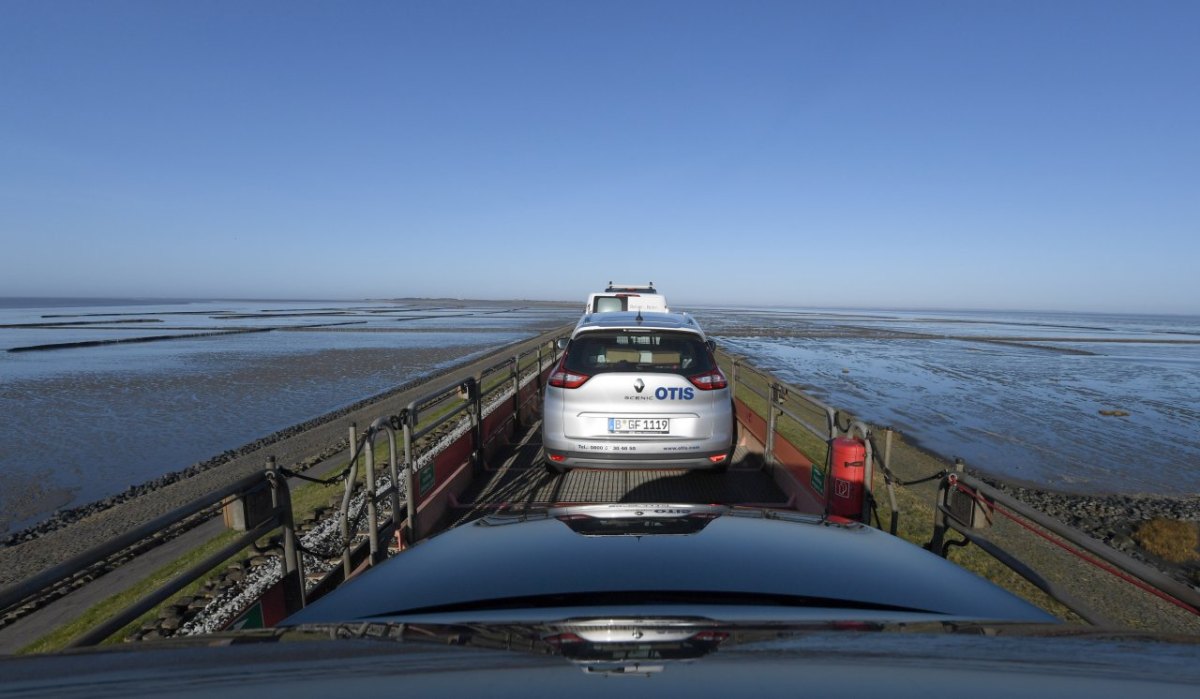 Sylt Autozug Niebüll Dixi-Klos Toiletten Rastplatz