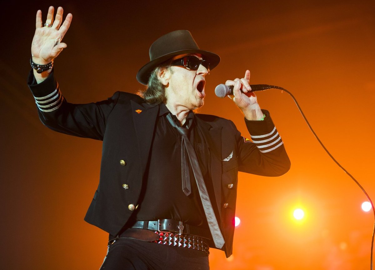 Udo Lindenberg singt Hamburg Hansestadt Atlantic Hotel.jpg