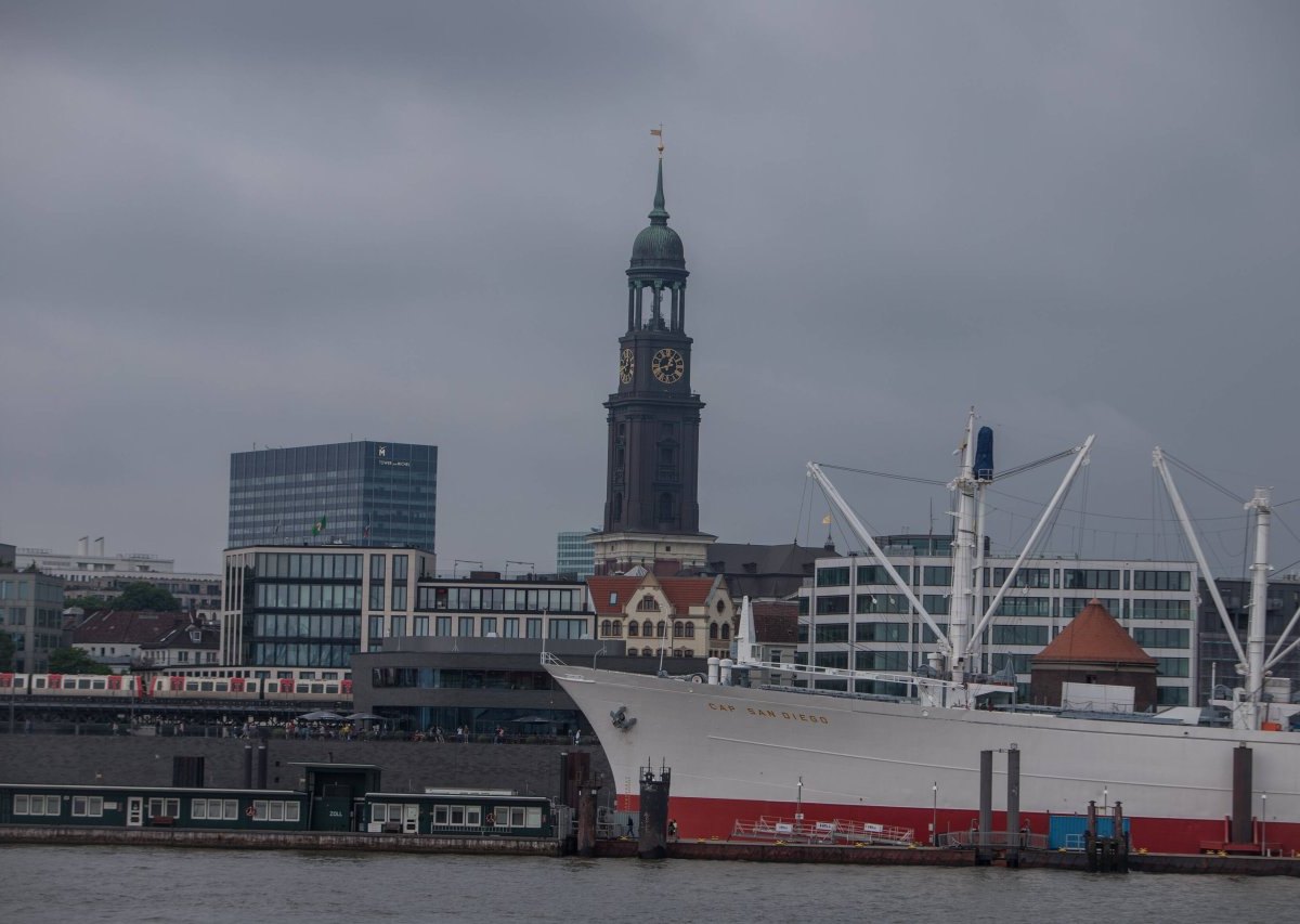 Wetter Hamburg Sturm Regen Unwetter.jpg