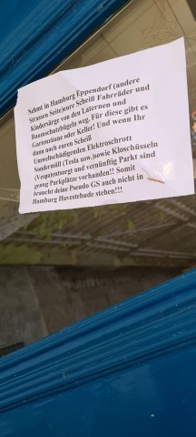 Dieser Zettel bringt die Menschen in Hamburg auf die Palme. 