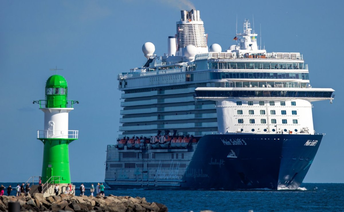 Mein Schiff.jpg