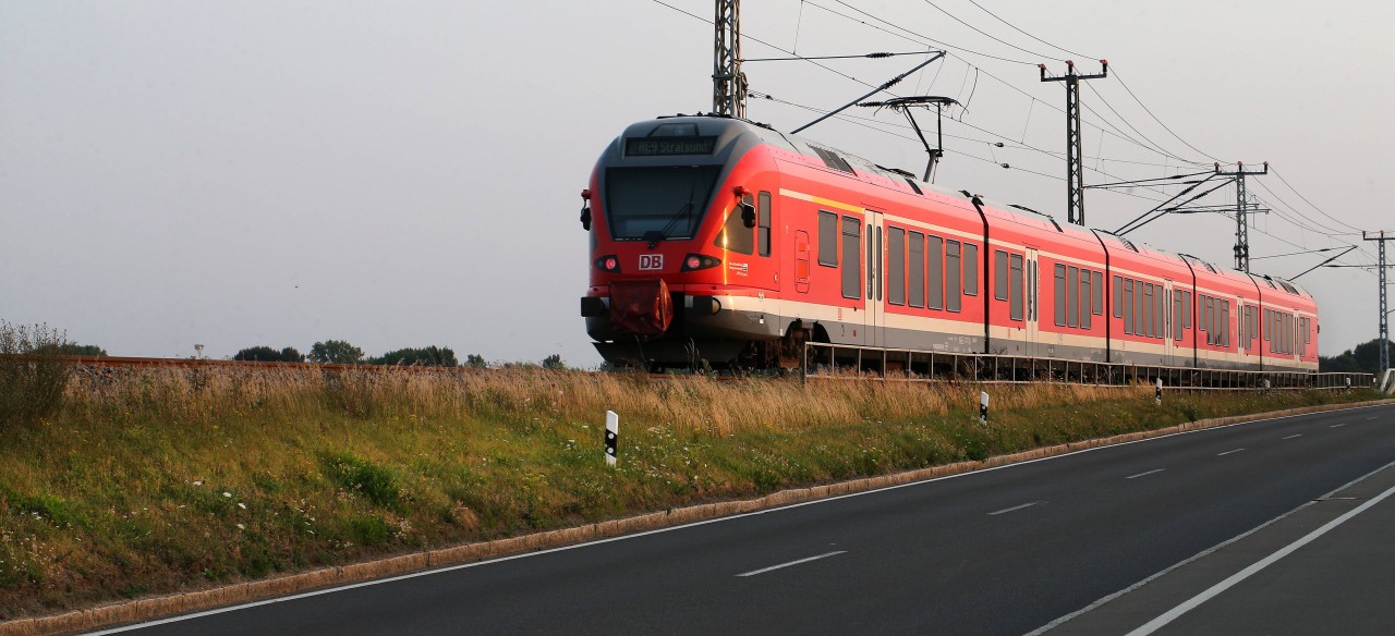 Vor allem am Wochenende dürften Kurzurlauber aus dem Norden das 9-Euro-Ticket nutzen, um in die Ostsee-Orte zu gelangen.