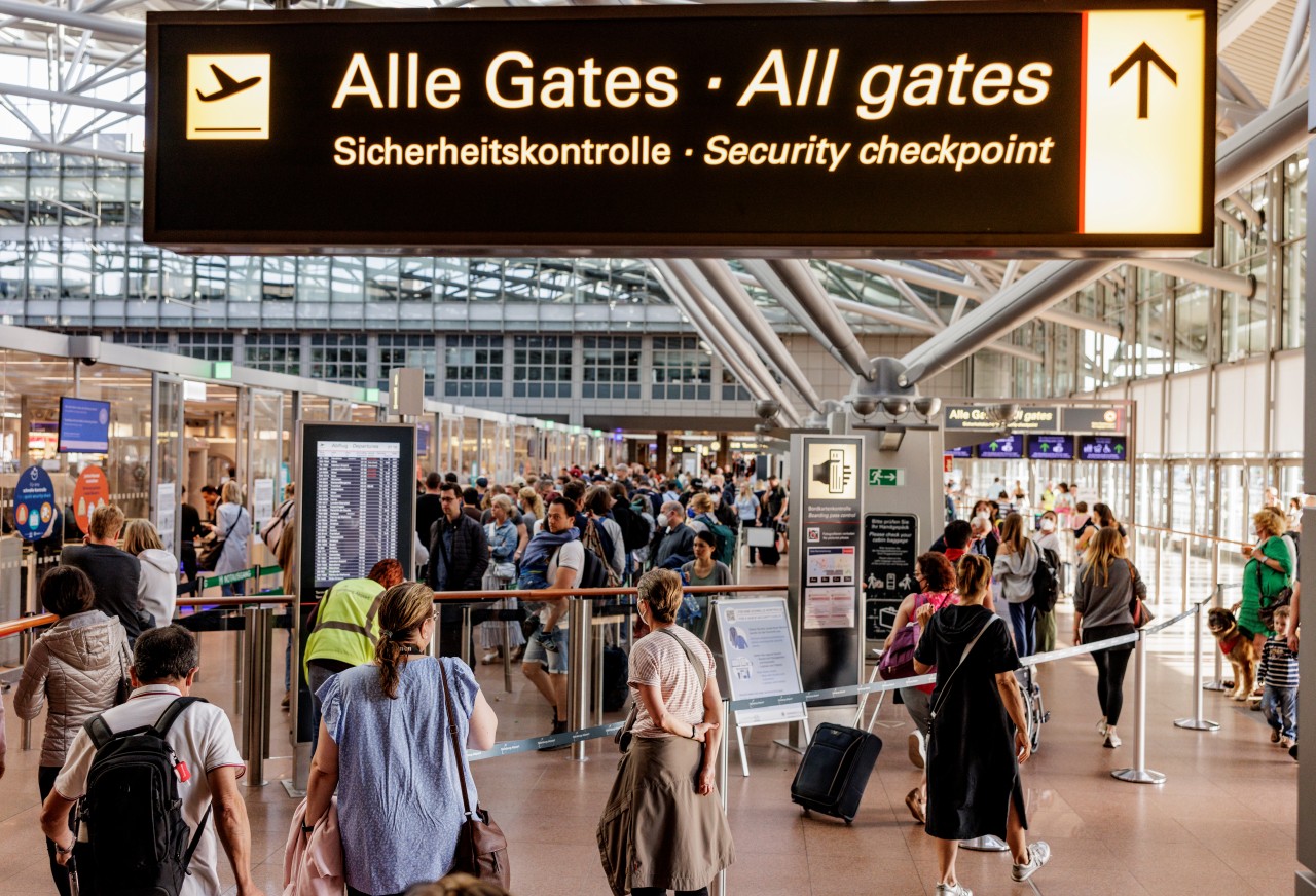 Sommerferien bedeutet meist ein hohes Passagieraufkommen am Flughafen Hamburg.