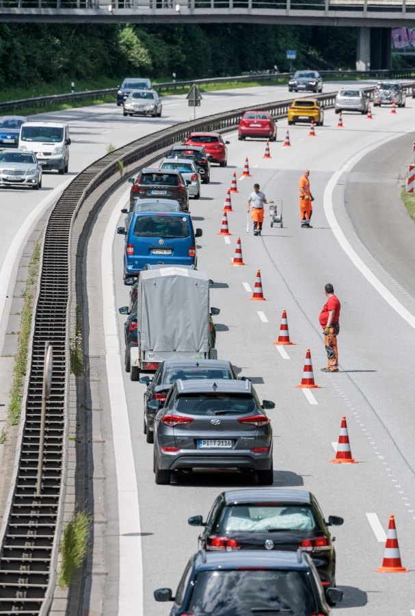 Hamburg A23 Stau.jpg