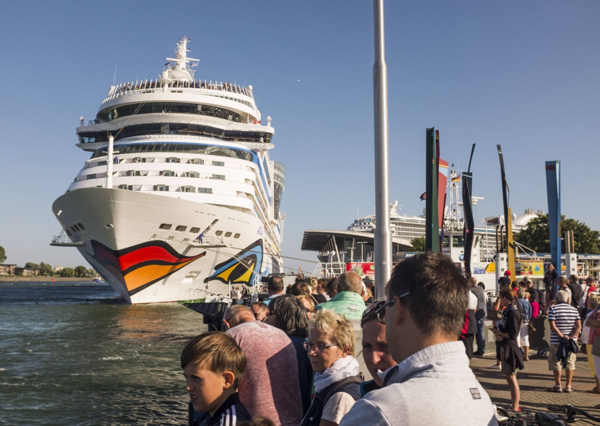 "Aida Mar" in Warnemünde