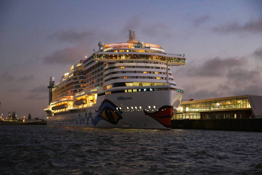 "Aida Prima" in Hamburg