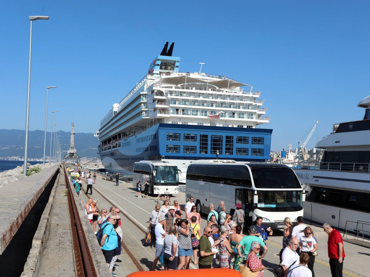 "Mein Schiff"