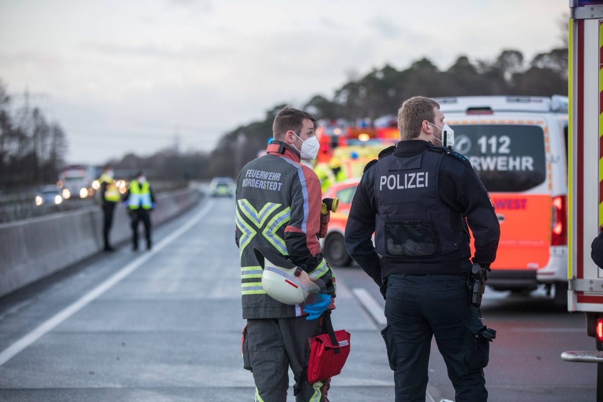 Verkehrsunfall auf der A27