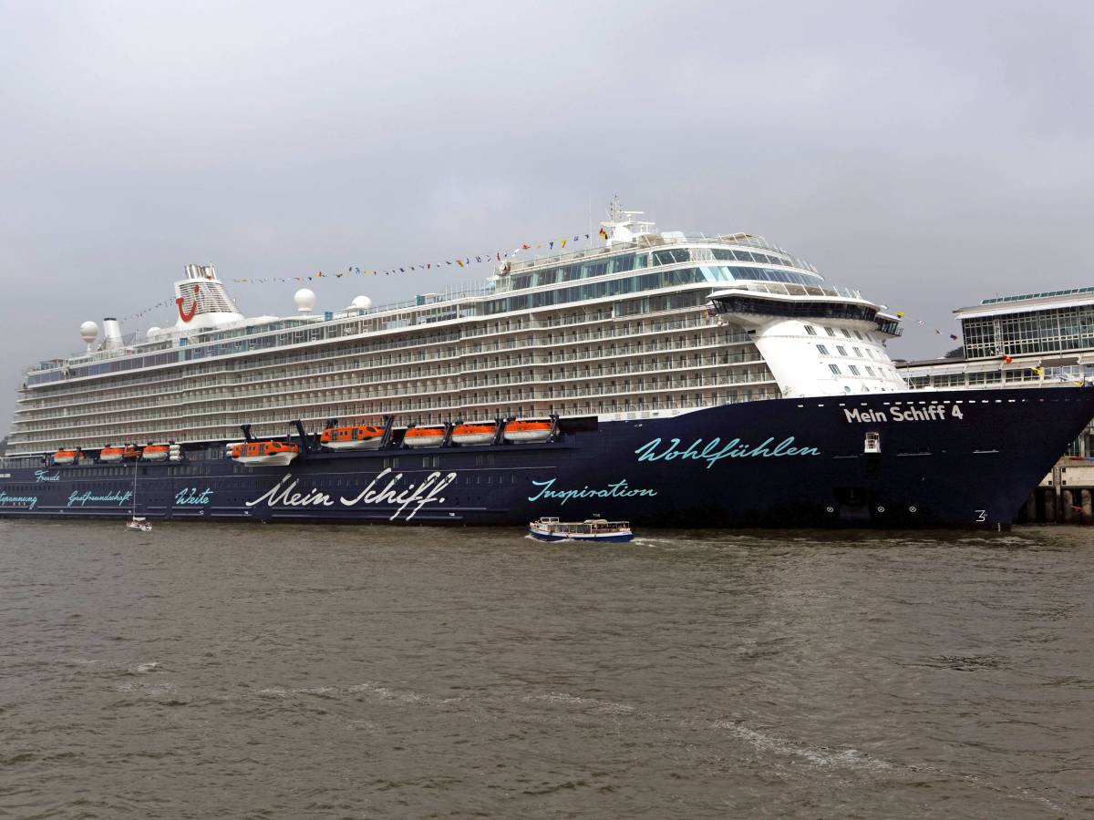 "Mein Schiff 4